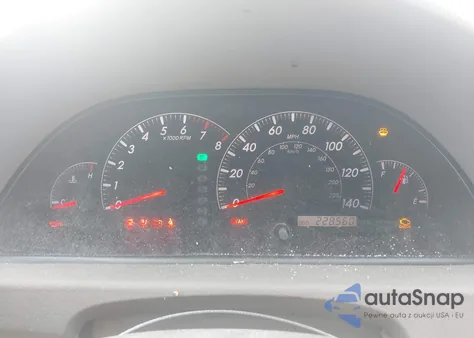 2005 Toyota Camry Xle V6 z USA, uszkodzony, nr VIN 4T1BF30K85U098233